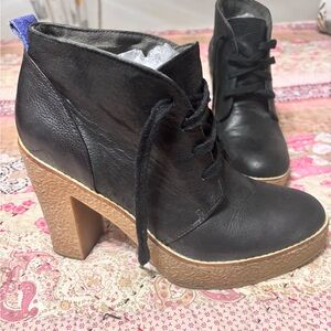 GAP Black Heeled Boots with Tan Sole